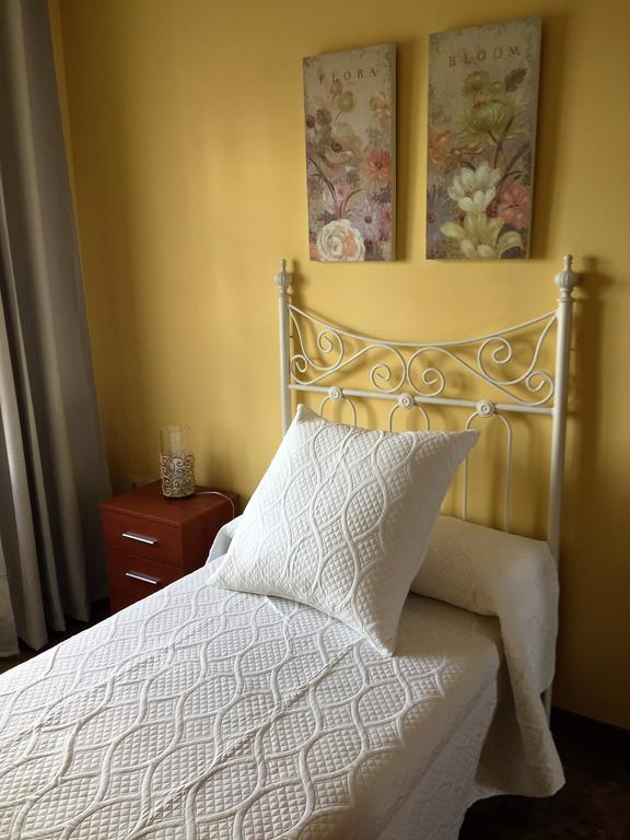 Apartamentos Acevedo Centro I รอนดา ภายนอก รูปภาพ